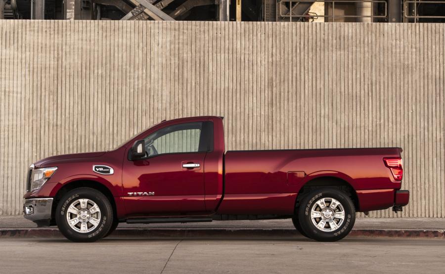  Nissan Titan SV Single Cab 2016 года  (фото 6 из 13)